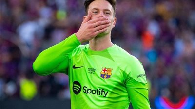 برشلونة يُعلن تجديد عقد تير شتيجن لمدة 5 سنوات