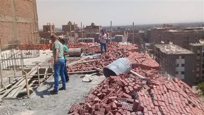 إزالة فورية لـ ١٤ حالة تعدى علي أراضي زراعية وبناء مخالف ببعض مراكز محافظة أسيوط 