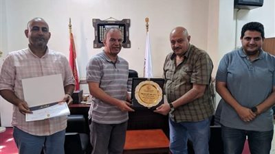 نقابة أطباء جنوب سيناء تكرم وكيل وزارة الصحة بالمحافظة 
