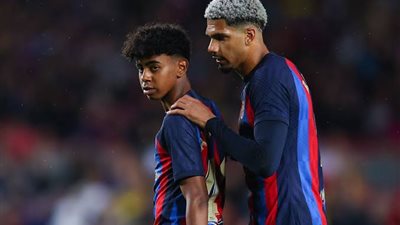 لامين يامال يقود هجوم برشلونة أمام أوساسونا في الدوري الإسباني
