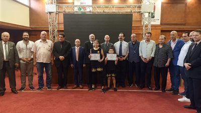 إدارة نادي الشرقية الرياضي تقيم حفل تكريم لوكيل وزارة الصحة بالشرقية 