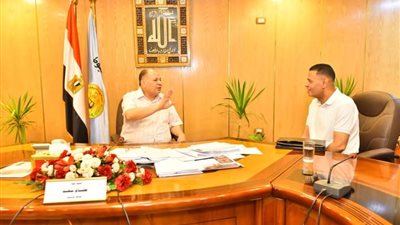 سعد يلتقى وكيل وزارة التضامن الاجتماعى بأسيوط 