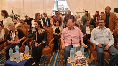 سعد ومايا مرسى يشهدان مبادرة ميسرات نورة لتمكين الفتيات بقرية الشامية بمركز ساحل سليم بأسيوط 