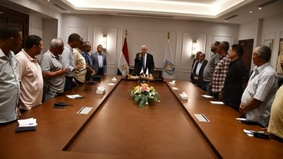 فودة يلتقي رؤساء القطاعات ويثني على مجهوداتهم 