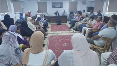 شطا يجتمع   بالعاملين بالمديرية 