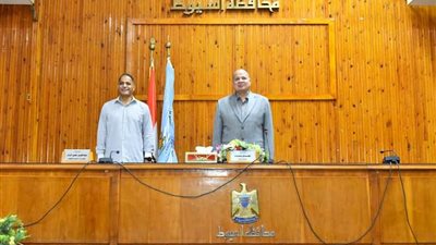 محافظ أسيوط يترأس إجتماع مناقشة الاستعدادات النهائية للعام الدراسى الجديد 