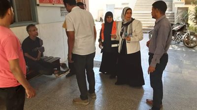 محافظ أسيوط:«تقديم المساعدة لشخصين بلا مأوى وإيداعهما بدار رعاية اجتماعية» 