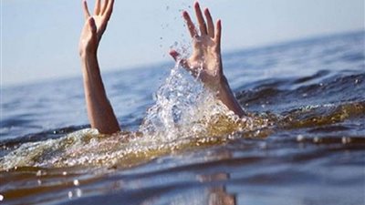 مصرع شخص غرقاً إثر انقلاب سيارته بمياه النيل بالشرقية 