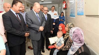 سعد يواصل جولاته الميدانية بتفقد سير العمل بمركز رعاية طفل قلتة بحى غرب أسيوط 
