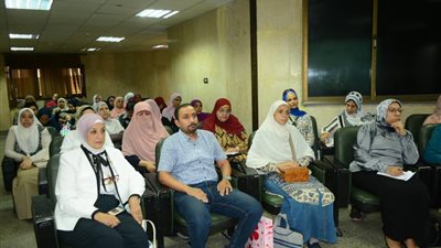 جامعة أسيوط تنظم دورة تدريبية عن مفهوم الجودة في الخدمات الصحية والمستشفيات 