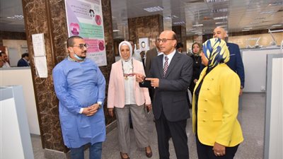 المنشاوي يتفقد سير العمل بمستشفى طب الأسنان بجامعة أسيوط