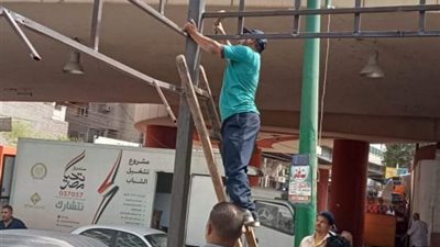 استمرار رفع الاشغالات والتعديات على حرم الطريق بمركز ابوتيج وحى شرق أسيوط 