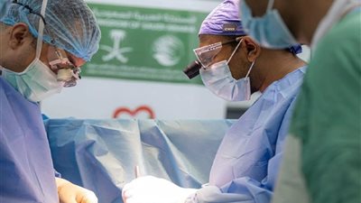 مركز الملك سلمان للإغاثة يدشن برنامجين لجراحة العظام وتغيير المفاصل ولأمراض وجراحات القلب في مدينة المكلا بحضرموت باليمن
