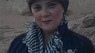 كيف تحمي ابنك من التعرض لمشاهد القتل؟.. تربوية تجيب 
