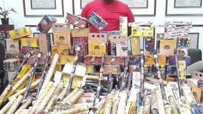 ضبط عاطلًا بحوزته 3130 عبوة من الألعاب النارية مجهولة المصدر بالإسكندرية