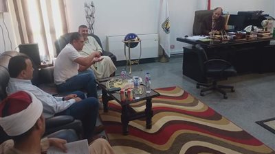 رئيس مدينة دهب يجتمع مدير إدارة أوقاف دهب