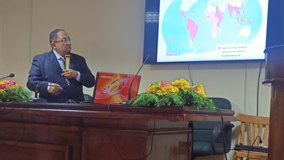  ندوة تثقيفية بجامعة أسيوط للتوعية بأعراض حمى الضنك