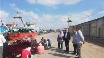 رئيس جهاز حماية الثروة السمكية يتفقد منطقة الإسكندرية لمتابعة سير العمل بها