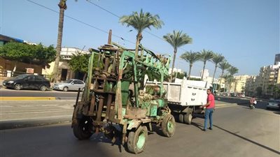 إيقاف أعمال بناء مخالف بدون ترخيص بشارع قصر رأس التين بالإسكندرية