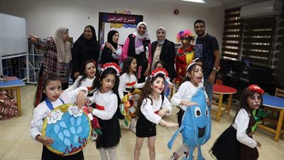 تنظيم فعاليات وأنشطة بزيارة مكتبة مصر العامة المتنقلة لمدارس مركز الفتح وحي شرق أسيوط 
