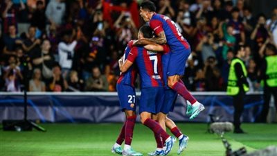 ثنائية ليفاندوفسكي تقود برشلونة للفوز على ديبورتيفو ألافيس في الليجا