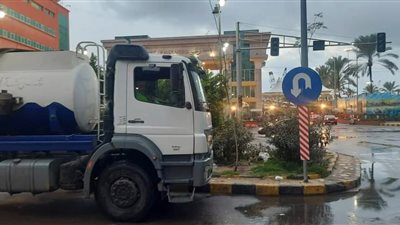 حي الجمرك بالإسكندرية يواصل رفع درجة الإستعداد القصوى لمواجه مياة الأمطار