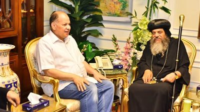 محافظ أسيوط يستقبل وفد مطرانية الأقباط الارثوذوكوس بمنفلوط لبحث سبل التعاون المشترك 
