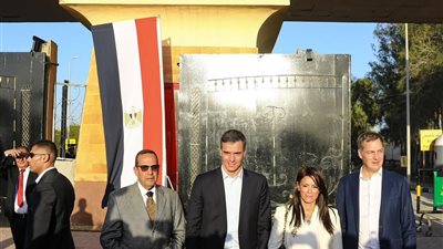 مؤتمر صحفي لرئيسا وزراء إسبانيا وبلجيكا أمام معبر رفح البري 