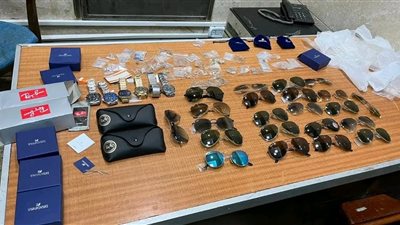 جمارك مطار القاهرة تضبط 5 محاولات تهرب جمركى