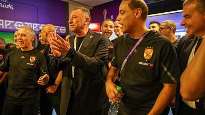 مكافأة خاصة من بيبو للاعبي الأهلي بعد الفوز على إتحاد جدة بمونديال الأندية