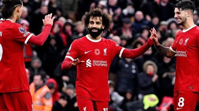 محمد صلاح يُزين تشكيل ليفربول أمام مانشستر يونايتد بالدوري الإنجليزي