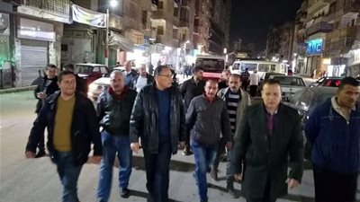 محافظ الشرقية يأمر بشن حملات مفاجئة لرفع الاشغالات والباعة الجائلين ويتفقد الأعمال النهائية بنفق عرابي ويتابع أعمال الرصف والتطوير الجارية بشوارع مدينة الزقازيق