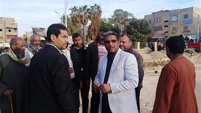 سعد يوجه بمتابعة أعمال تنفيذ مشروع تطوير وتجديد موقف سيارات الغنايم بأسيوط 