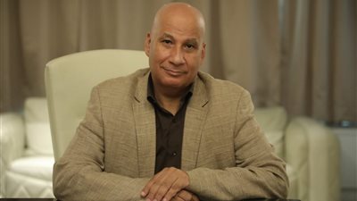 استشاري نفسي يوضح كيفية التعامل مع صدمات الحرب على أطفال غزة