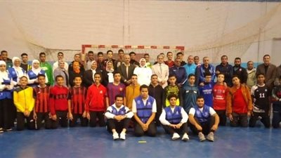 عقد اختبارات الانتقاء لرياضة كرة اليد بالمشروع القومي للموهبة والبطل الأوليمبي ببني سويف