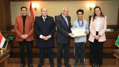 محافظ الجيزة يكرم 13 لاعباً من أبطال المشروع  القومي للموهبة والبطل الأوليمبي
