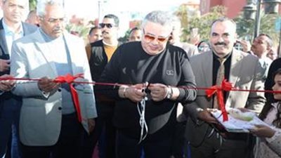 محافظ البحر الأحمر يفتتح معرض