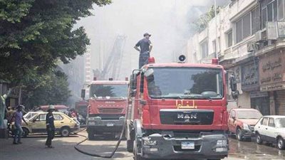 قوات الحماية المدنية بأسيوط تتمكن من السيطرة على حريق فى مصنع لتنظيف القطن بمركز ديروط بأسيوط 
