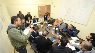 مياه أسيوط تعقد اجتماعا لمناقشة الموقف التنفيذى لمشروع محطة معالجة الصرف الصحى بعرب المدابغ 