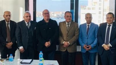 غرفة مواد البناء تبحث مع رئيس المركز القومي لبحوث الإسكان والبناء مجالات التعاون المشترك في توافق المصانع مع الاقتصاد الأخضر