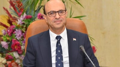 فريق طبى بجامعة أسيوط ينجح فى استئصال ورم سرطانى أعلى الفخد الأيمن وزنه 10 كيلو جرام 