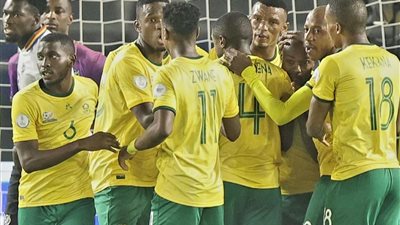 بيرسي تاو يقود التشكيل الرسمي لمنتخب جنوب أفريقيا أمام تونس بأمم أفريقيا