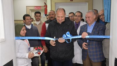 محافظ أسيوط يفتتح وحدة مناظير الجهاز الهضمى بمستشفى المبرة للتأمين الصحى 
