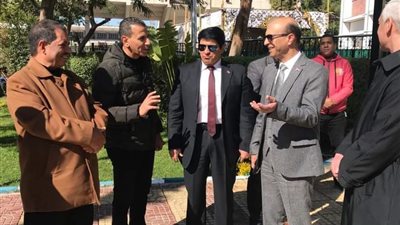 المنشاوى يتفقد أعمال التطوير والتجديد بنادى جامعة أسيوط 