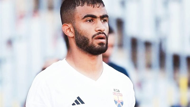 مدافع الجونة أحمد
