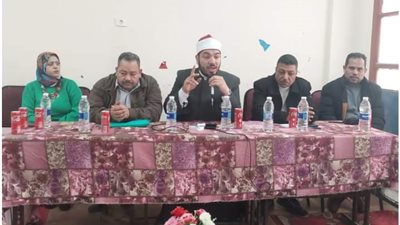 تنظيم ندوات توعوية للطلاب والطالبات بالمدارس بأسيوط عن الصحةالإنجابية والخصائص السكانية 