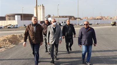 محافظ القليوبية يقوم بجوله بمدن الخصوص وشبرا الخيمة ( حي شرق - حي غرب) لمتابعة أعمال النظافة بالشوارع 