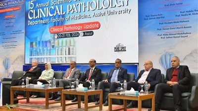 رئيس جامعة أسيوط يشهد افتتاح فعاليات المؤتمر الخامس عشر لقسم الباثولوجيا الإكلينيكية بكلية الطب 