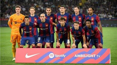 ليفاندوفسكي يقود التشكيل الرسمي لبرشلونة أمام نابولي بدوري الأبطال 