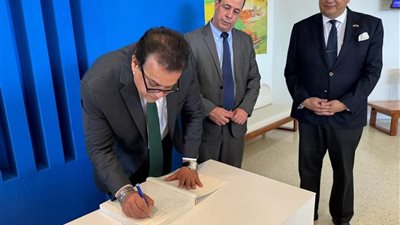 وزير الصحة يبحث مع شركة «بايو كوبا فارما» التعاون في تطوير صناعة اللقاحات